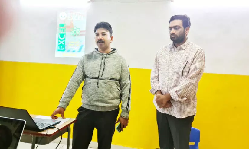 കമ്പ്യൂട്ടർ പരിശീലന ക്ലാസ് കമ്പ്യൂട്ടർ പരിശീലന ക്ലാസ്