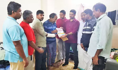 സു​മ​ന​സ്സു​ക​ൾ​ക്ക് ന​ന്ദി; നാ​രാ​യ​ണൻ നാ​ട്ടി​ലേ​ക്ക്