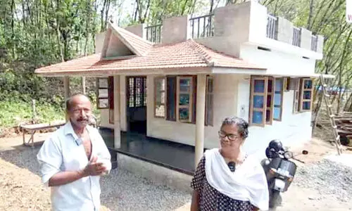 ദമ്പതികളുടെ നിശ്ചയദാർഢ്യം; സ്വപ്നഭവനത്തിന്റെ ഗൃഹപ്രവേശം ഇന്ന് ദമ്പതികളുടെ നിശ്ചയദാർഢ്യം; സ്വപ്നഭവനത്തിന്റെ ഗൃഹപ്രവേശം ഇന്ന്