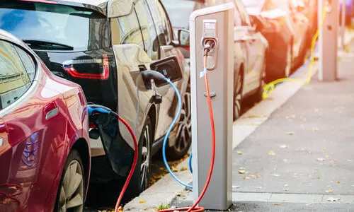 ഇലക്ട്രിക് വാഹനങ്ങൾക്ക് പ്രോത്സാഹനം; എല്ലാ ജില്ലകളിലും ചാർജിങ് സ്റ്റേഷനുകൾ