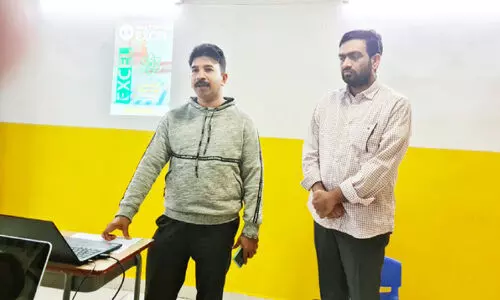 ക​മ്പ്യൂ​ട്ട​ർ പ​രി​ശീ​ല​ന ക്ലാ​സ്