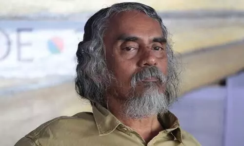 നി​ല​വി​ളി​ക്കാ​നു​ള്ള സ്വാ​ത​ന്ത്ര്യം