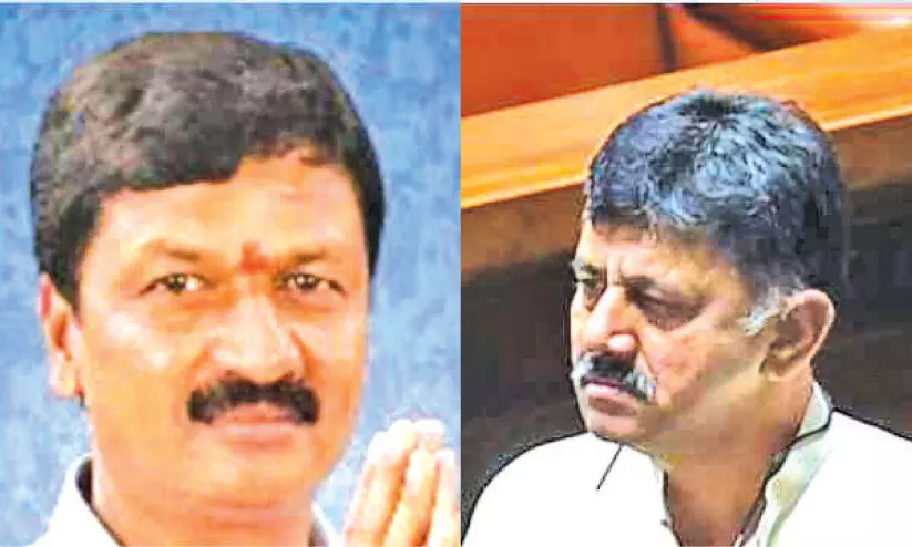 ജാർക്കിഹോളിക്കെതിരായ ലൈംഗിക സീഡി: കേസ് സി.ബി.ഐക്കു വിടുന്നു ജാർക്കിഹോളിക്കെതിരായ ലൈംഗിക സീഡി: കേസ് സി.ബി.ഐക്കു വിടുന്നു