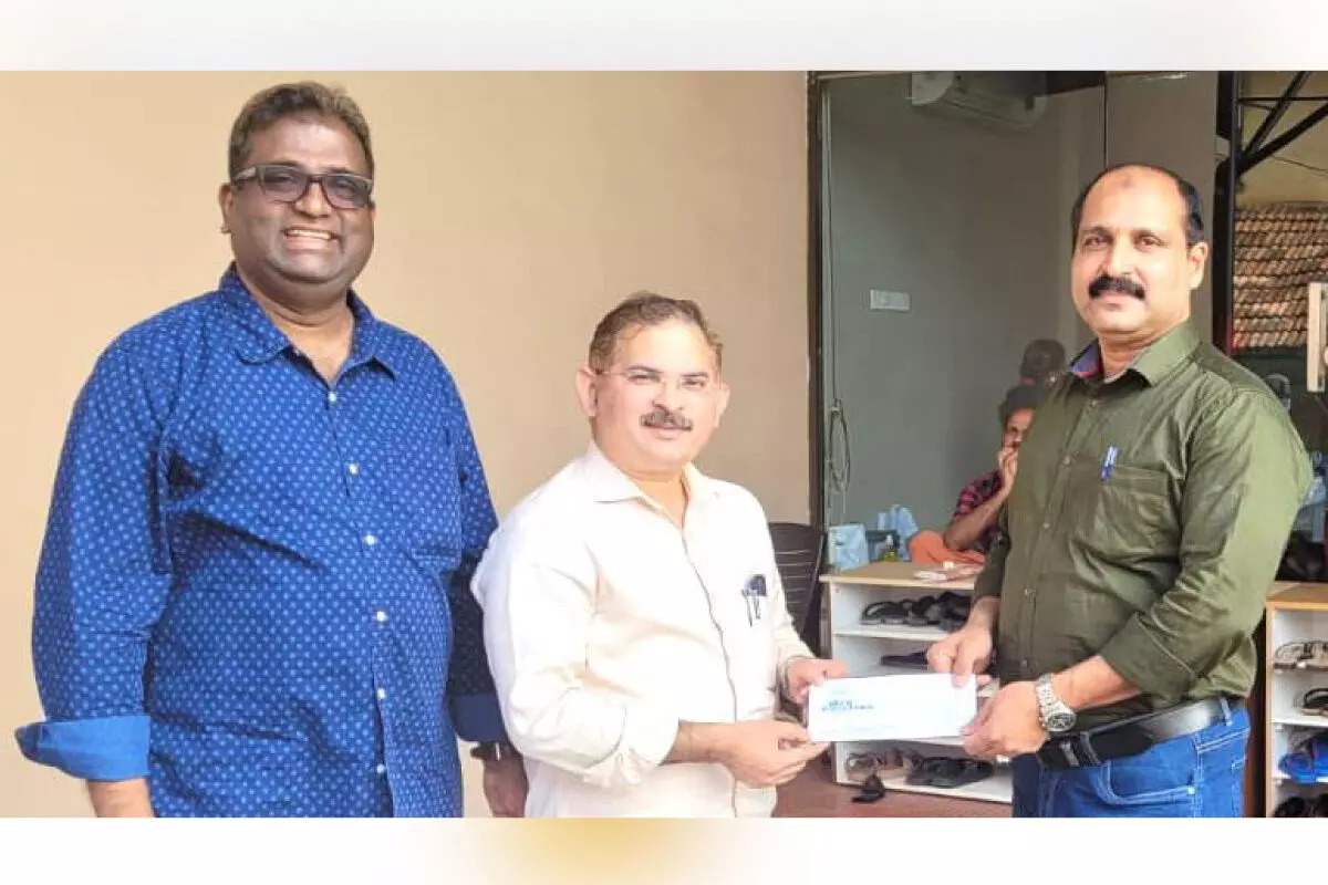 ത​ണ​ൽ ബ​ഹ്‌​റൈ​ൻ ചാ​പ്റ്റ​ർ സ​ഹാ​യം കൈ​മാ​റി