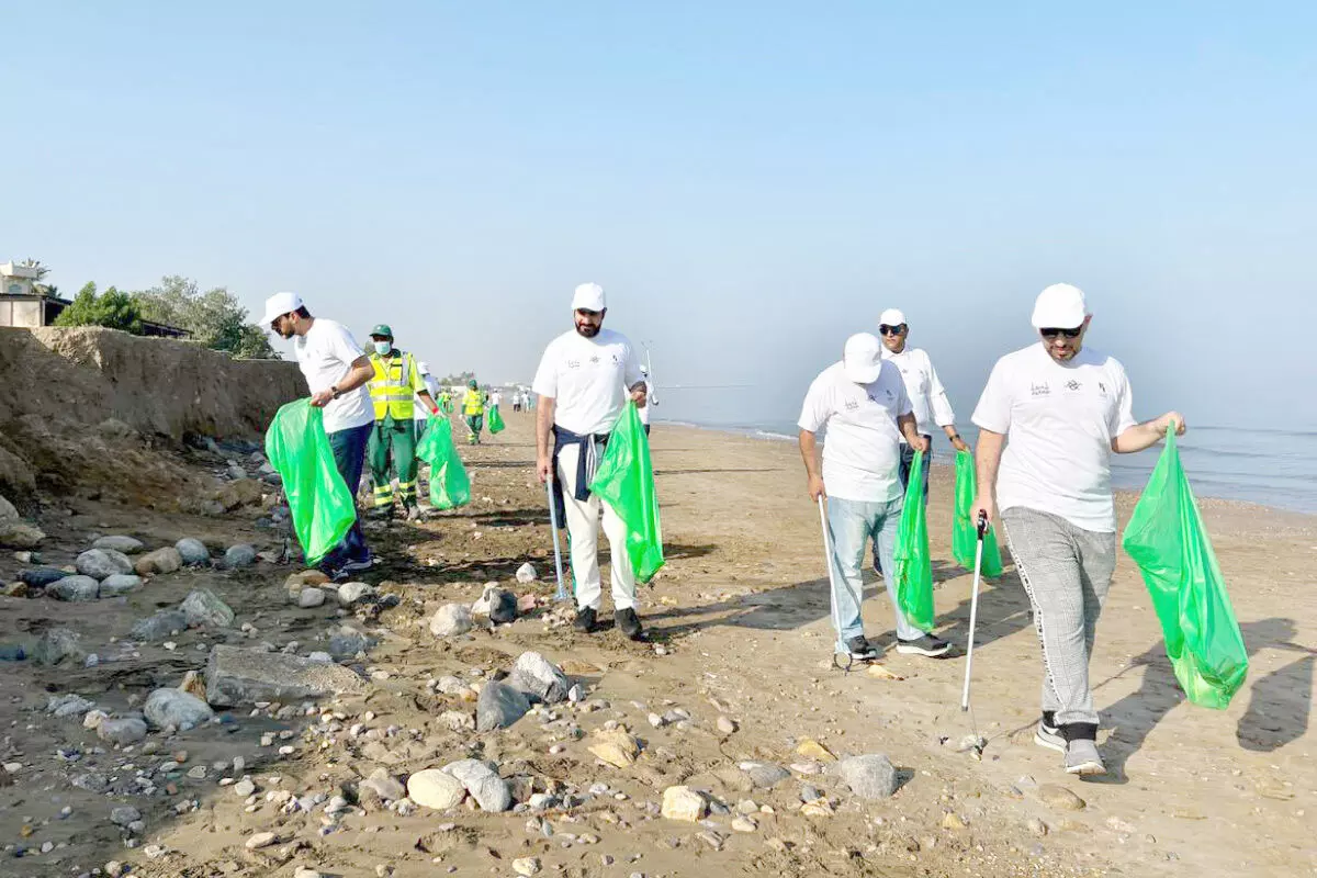 ഖുറം ബീച്ച് ശുചീകരിച്ചു ഖുറം ബീച്ച് ശുചീകരിച്ചു