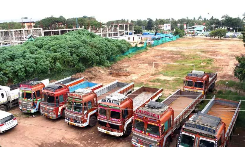 ബജറ്റ്: കൊല്ലത്തിന് പ്രതീക്ഷയുടെ ഇത്തിരിവെട്ടം ബജറ്റ്: കൊല്ലത്തിന് പ്രതീക്ഷയുടെ ഇത്തിരിവെട്ടം