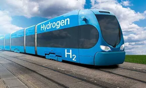 കേരളത്തിൽ ഹൈഡ്രജൻ ട്രെയിൻ ഈ വർഷം -കേന്ദ്ര റെയിൽവേ മന്ത്രി