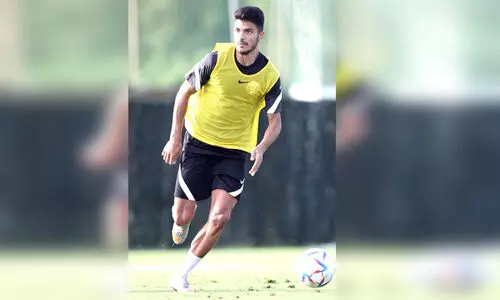 അ​ഹ്മ​ദ് സു​ഹൈ​ൽ അ​ൽ അ​റ​ബി​യി​ൽ