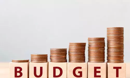 സാ​ധാ​ര​ണ​ക്കാ​രെ​യും പ്ര​വാ​സി​ക​ളെ​യും മ​റ​ന്ന ബ​ജ​റ്റ് -കെ.​എം.​സി.​സി