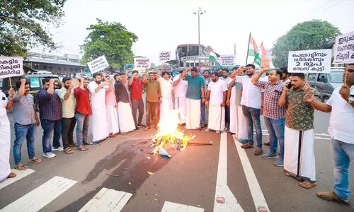 നടുവൊടിക്കും ബജറ്റിനെതിരെ സംസ്ഥാന വ്യാപക പ്രതിഷേധം