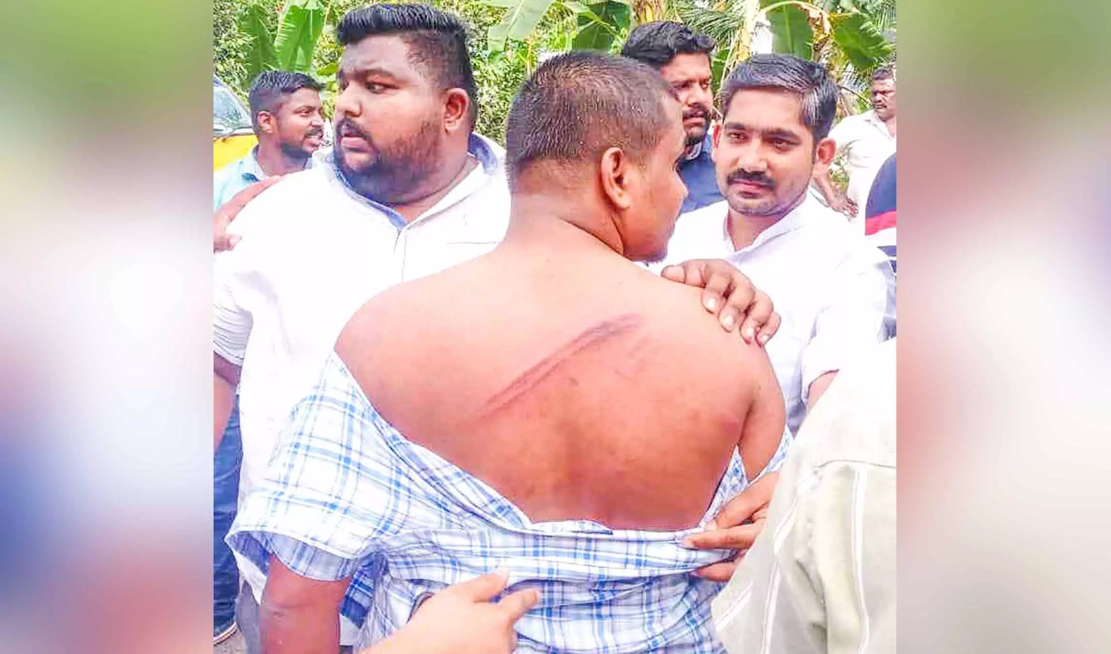 വെണ്കുറിഞ്ഞി സഹകരണ ബാങ്ക് തെരഞ്ഞെടുപ്പില് സംഘര്ഷം വെണ്കുറിഞ്ഞി സഹകരണ ബാങ്ക് തെരഞ്ഞെടുപ്പില് സംഘര്ഷം