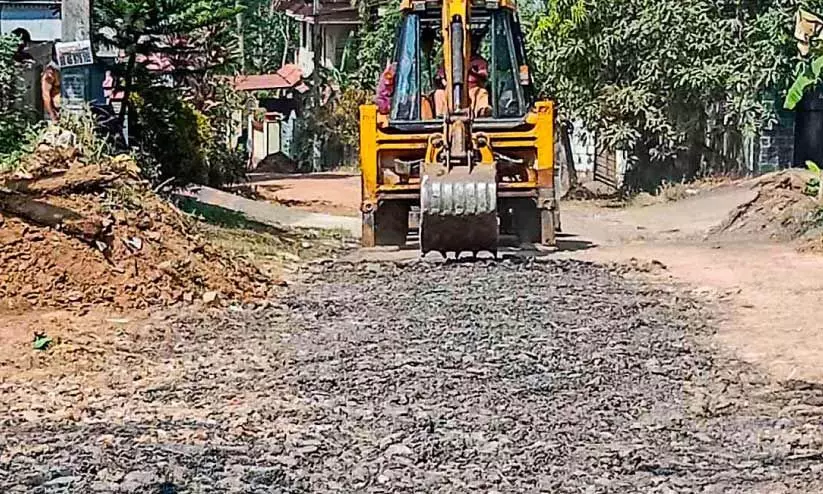 എഫ്.ഡി.ആർ സാങ്കേതിക വിദ്യയില് നടുക്കുന്ന്-മുക്കടവ് പാതക്ക് പുതുജീവൻ എഫ്.ഡി.ആർ സാങ്കേതിക വിദ്യയില് നടുക്കുന്ന്-മുക്കടവ് പാതക്ക് പുതുജീവൻ