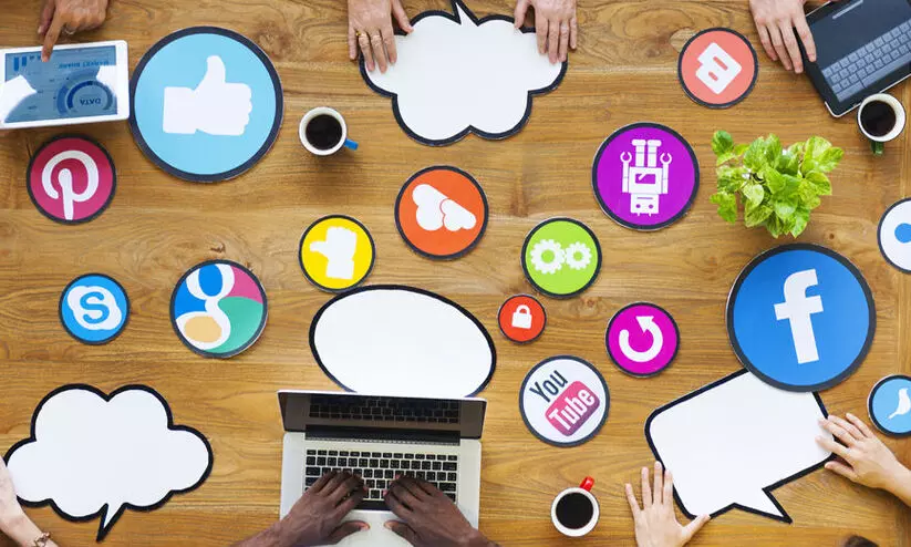 സോഷ്യൽ മീഡിയ കരിയറിൽ വില്ലനാകുന്നത് എപ്പോൾ?