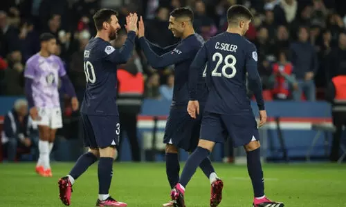 കിടിലൻ ലോങ് റേഞ്ച് ഗോളുമായി മെസ്സിയും ഹക്കീമിയും; ഒന്നാം സ്ഥാനത്ത് ലീഡ് ഉയർത്തി പി.എസ്.ജി