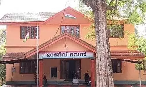 കോൺഗ്രസ് പുനഃസംഘടന: ഡി.സി.സി യോഗം   ബഹിഷ്കരിച്ച് മുൻ പ്രസിഡന്‍റുമാർ