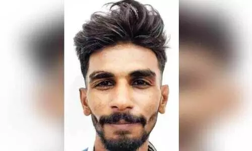 ക​ട അ​ടി​ച്ചു​ത​ക​ർ​ത്ത പ്ര​തി റി​മാ​ൻ​ഡി​ൽ