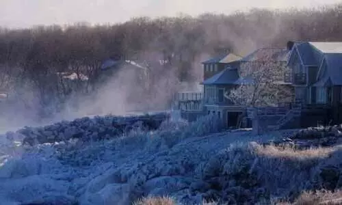 ആർട്ടിക് സ്ഫോടനം; അമേരിക്കയിലും കാനഡയിലും ഭൂമി വിണ്ടുകീറി, ചിലയിടങ്ങളിൽ നേരിയ ഭൂകമ്പം