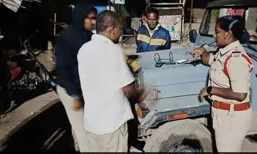 നടന്നുപോകുന്നവർക്കിടയിലേക്ക് ലോറി പാഞ്ഞുകയറി മൂന്ന് മരണം