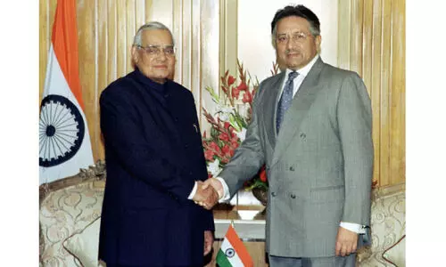 സം​ഭ​വ​ബ​ഹു​ല ജീ​വി​തം; അ​ഭ​യാ​ർ​ഥി​യാ​യി മ​ര​ണം