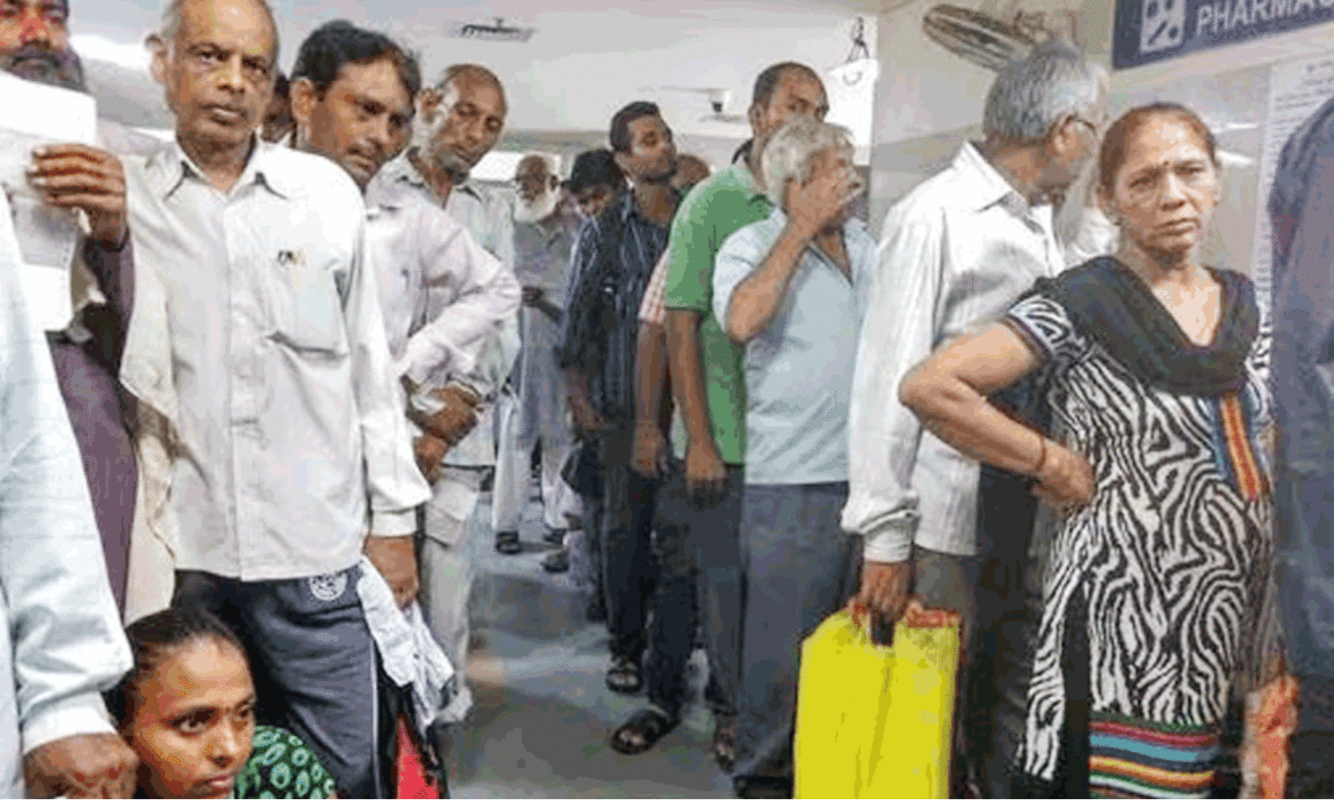 ഡൽഹിയിലെ സർക്കാർ ആശുപത്രികളിൽ അടിയന്തര പരിശോധനകൾക്കായി രോഗികൾ കാത്തിരിക്കേണ്ടത് വർഷങ്ങളോളം