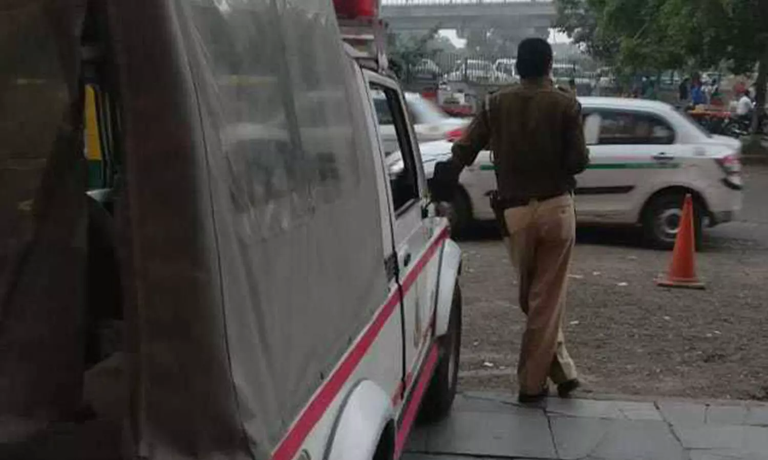 മദ്യപിച്ച് കിടക്കയിൽ മൂത്രമൊഴിച്ചു; കിടപ്പിലായ അച്ഛനെ കൊലപ്പെടുത്തി മകൻ