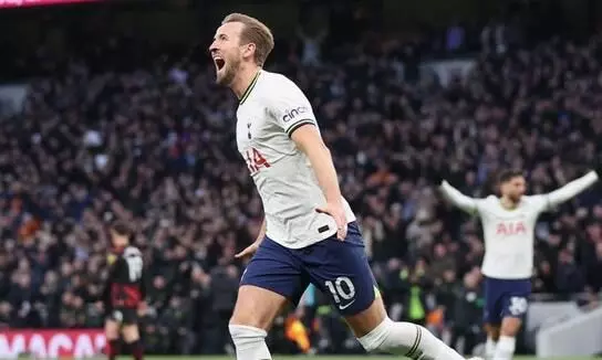 ദേ, സിറ്റിയും വീണു... പ്രിമിയർ ലീഗിൽ വൻ വീഴ്ചകൾ തുടരുന്നു; റെക്കോഡ് പുസ്തകത്തിലേറി ഹാരി കെയിൻ