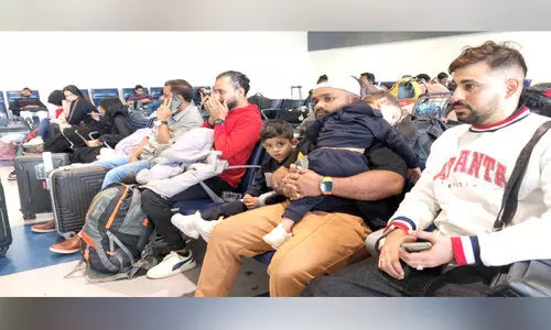 ദുരിതം വിതച്ച്​ വിമാനയാത്രകൾ