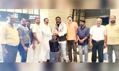 സ്വീ​ക​ര​ണം ന​ൽ​കി