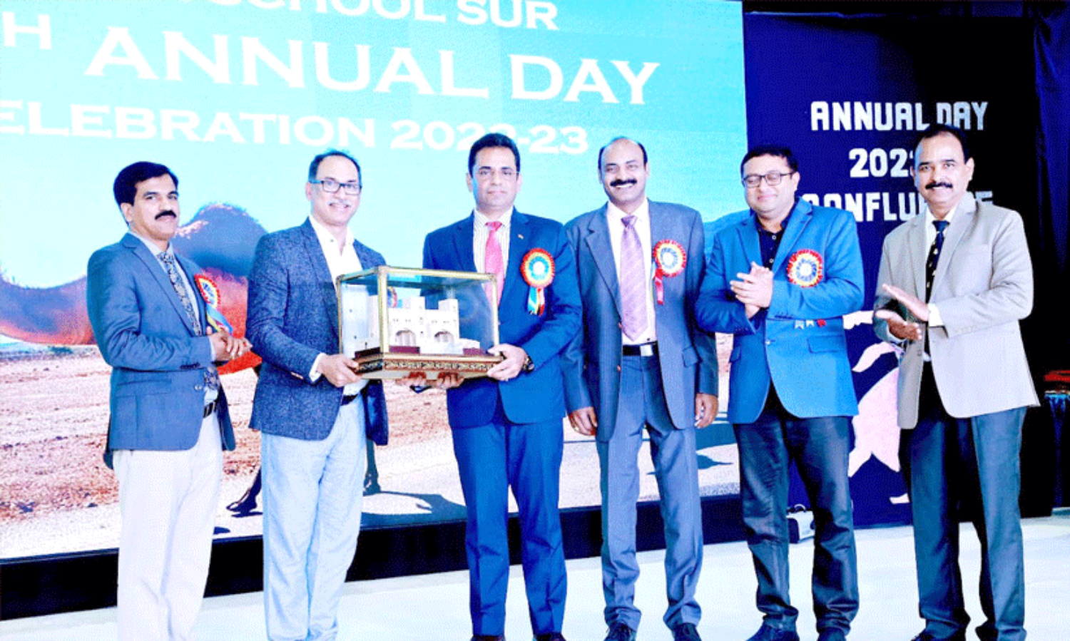 വ​ർ​ണാ​ഭ​മാ​യി ഇ​ന്ത്യ​ൻ സ്കൂ​ൾ സൂ​ർ വാ​ർ​ഷി​കാ​ഘോ​ഷം