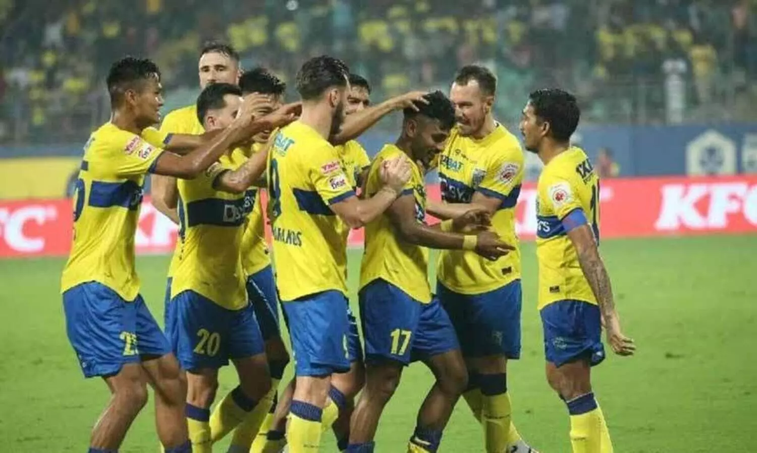 കൊച്ചിയിൽ കൊമ്പുകുലുക്കി ബ്ലാസ്റ്റേഴ്സ്