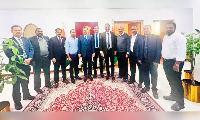 ‘കുട’ പ്രതിനിധികൾ അംബാസഡറെ സന്ദർശിച്ചു ‘കുട’ പ്രതിനിധികൾ അംബാസഡറെ സന്ദർശിച്ചു