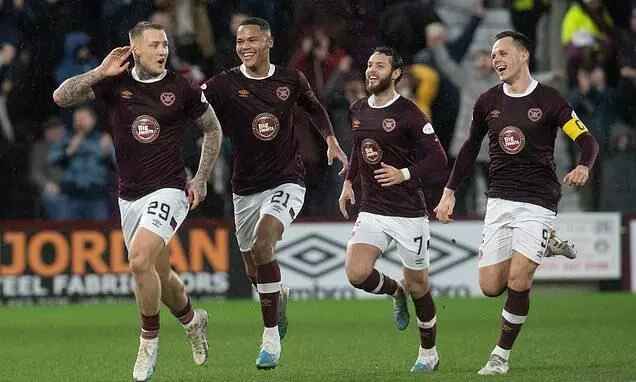 സ്വന്തം ഹാഫിൽനിന്നൊരു വണ്ടർ ഗോൾ; ഹംഫ്രിസിന് കൈയടിച്ച് കാൽപന്തുലോകം- വിഡിയോ സ്വന്തം ഹാഫിൽനിന്നൊരു വണ്ടർ ഗോൾ; ഹംഫ്രിസിന് കൈയടിച്ച് കാൽപന്തുലോകം- വിഡിയോ