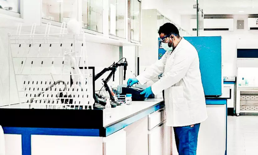 സം​സം ഗു​ണ​നി​ല​വാ​ര പ​രി​ശോ​ധ​ന