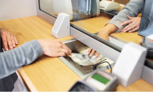 വി​ദേ​ശി​ക​ളു​ടെ പ​ണ​മ​യ​ക്ക​ൽ; പ​ത്തു വ​ർ​ഷ​ത്തി​നു​ള്ളി​ലെ ഏ​റ്റ​വും താ​ഴ്​​ന്ന​നി​ല​യി​ൽ