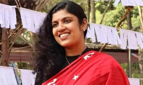 റിസോർട്ടിൽ താമസിച്ചത് അമ്മക്ക് വേണ്ടി, സ്വകാര്യ കാര്യങ്ങൾ പരസ്യമാക്കുന്നതില്‍ പ്രയാസം- ചിന്ത