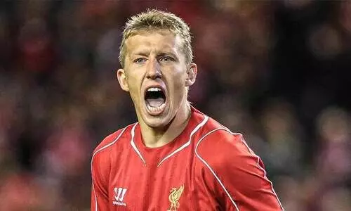 ഞാനൊരു പ്രീമിയർ ലീഗ് ചാമ്പ്യനാണോ? സിറ്റിയെ കുത്തിനോവിച്ച് ലൂകാസ് ലീവയുടെ ചോദ്യം