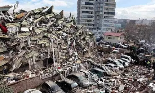 ഭൂകമ്പത്തിൽ കൈത്താങ്ങായി ലോകം