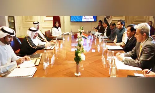 ഖ​ത്ത​ർ ഗ​താ​ഗ​ത മ​ന്ത്രി​യും ഇ​ന്ത്യ​ൻ തു​റ​മു​ഖ മ​ന്ത്രി​യും ച​ർ​ച്ച ന​ട​ത്തി