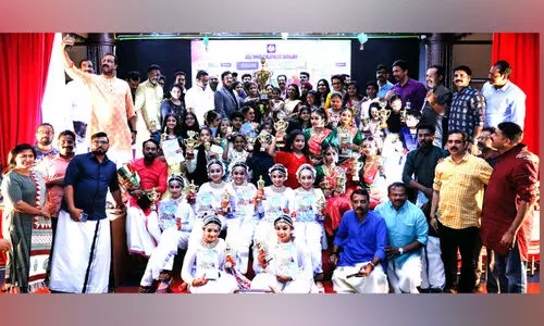 അബൂദബി മലയാളി സമാജം യുവജനോത്സവം സമാപിച്ചു അബൂദബി മലയാളി സമാജം യുവജനോത്സവം സമാപിച്ചു