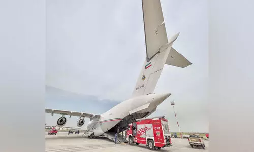 സി​റി​യ, തു​ർ​ക്കി​യ ഭൂ​ക​മ്പം; ആ​ദ്യ ദു​രി​താ​ശ്വാ​സ വി​മാ​നം പു​റ​പ്പെ​ട്ടു