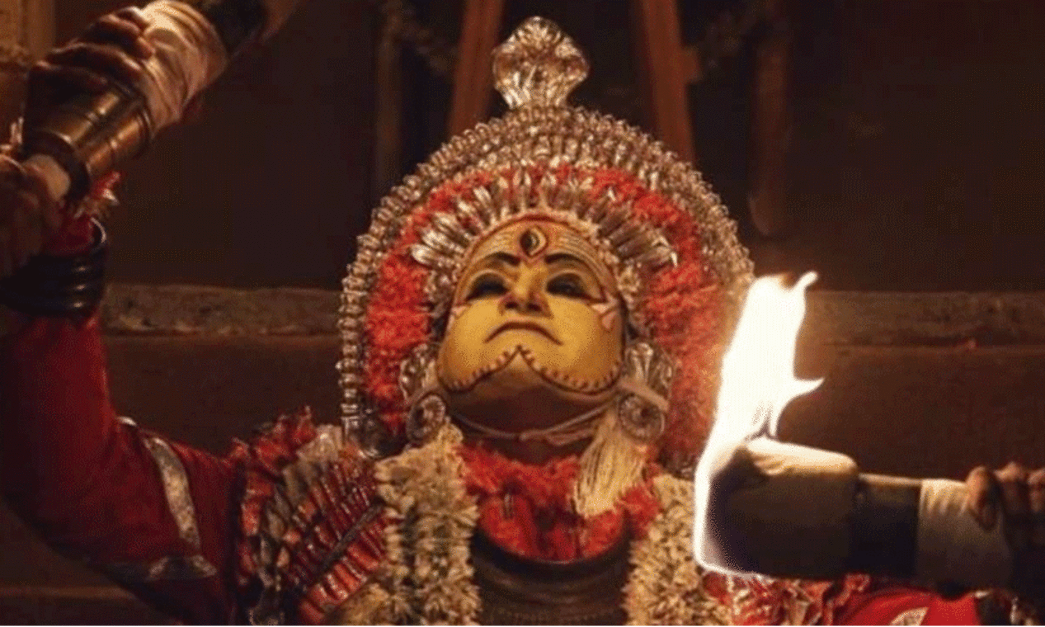 Kanthara Movie  Varaharupam banned by high court