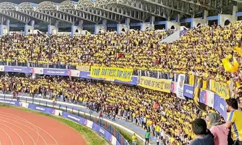 ഐ.എസ്.എൽ: കണ്ഠീരവ മഞ്ഞക്കടലാവും; കളി തീപാറും ഐ.എസ്.എൽ: കണ്ഠീരവ മഞ്ഞക്കടലാവും; കളി തീപാറും