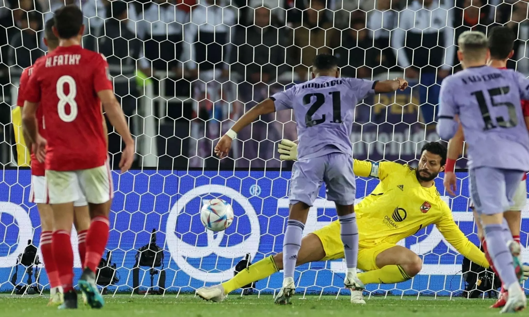 പകരമിറങ്ങി 28ാം സെക്കൻഡിൽ ഗോളടിച്ച് അരിബാസ്; ക്ലബ് ലോകകപ്പ് ഫൈനലിൽ റയൽ Vs അൽഹിലാൽ പകരമിറങ്ങി 28ാം സെക്കൻഡിൽ ഗോളടിച്ച് അരിബാസ്; ക്ലബ് ലോകകപ്പ് ഫൈനലിൽ റയൽ Vs അൽഹിലാൽ