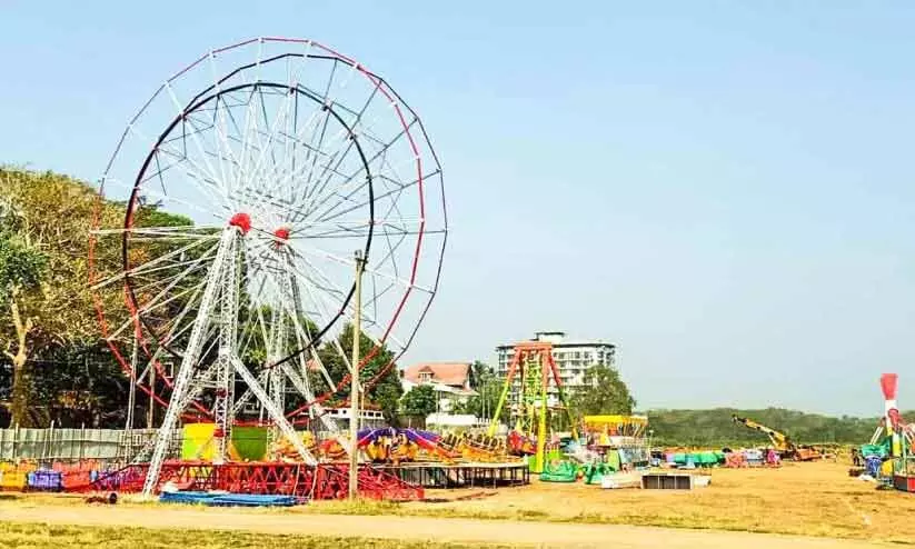 ശിവരാത്രിക്കൊരുങ്ങി ആലുവനഗരവും മണപ്പുറവും