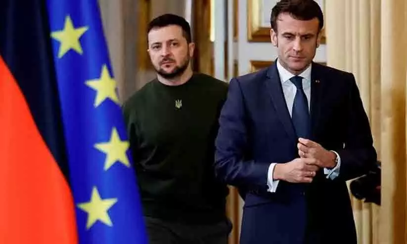 Volodymyr Zelensky, Emmanuel Macron