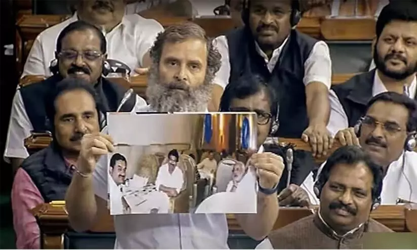 മോദി-അദാനി ഭായ് ഭായ്; ലോക്സഭയിൽ പ്രധാനമ​ന്ത്രിയെ പരിഹസിച്ച് പ്രതിപക്ഷം