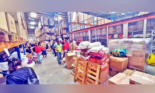 തുർക്കി ഭൂകമ്പം; ക​രു​ണ​യു​ടെ കൈ​നീ​ട്ടി പ്ര​വാ​സി​ക​ളും