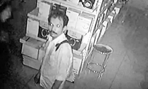 മെഡിക്കൽ ഷോപ്പിൽ മോഷണം; 10,000 രൂപ കവർന്നു