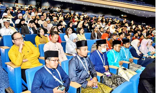 ഏഷ്യൻ അറബിക് ഡിബേറ്റിങ് ചാമ്പ്യൻഷിപ്; ഖത്തർ, മലേഷ്യ ജേതാക്കൾ