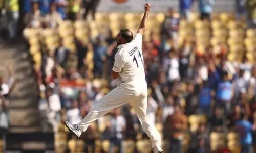 ആസ്ട്രേലിയക്ക് ബാറ്റിങ്; രണ്ടു വിക്കറ്റ് നഷ്ടത്തിൽ 57- ഷമിക്കും സിറാജിനും വിക്കറ്റ്